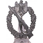 Infantry assault badge in silver "pillow crimp" or Vienna design
