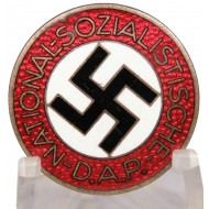 Rare N.S.D.A.P badge M1/130 RZM-Grossmann & Co