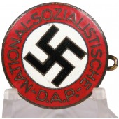Uncommon N.S.D.A.P member badge M1/136 RZM-Matthias Salcher