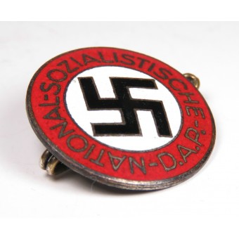 Uncommon N.S.D.A.P member badge M1/136 RZM-Matthias Salcher. Espenlaub militaria