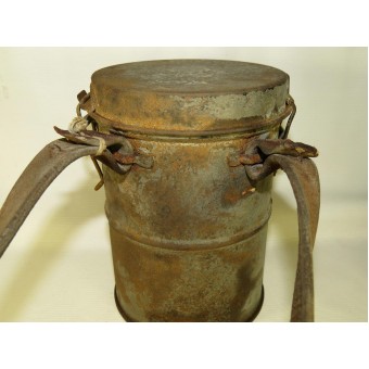 German M 1917 Gas mask with canister. Espenlaub militaria