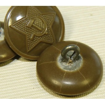 Lendlease US made soviet button composite khaki plastic 22 mm. Espenlaub militaria