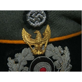 Wehrmacht armored Reconnaissance visor hat with traditional badge “Schwedter Adler”. Espenlaub militaria