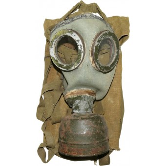 Estonian ARS made Dräger system gasmask with bag. Espenlaub militaria