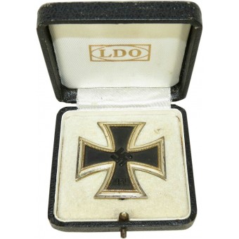 LDO L/11 EK1 cross with box of issue. Wilhelm Deumer Lüdenscheld. Espenlaub militaria
