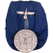 Medalla por 4 años de servicio en la Wehrmacht en la barra Ackermann