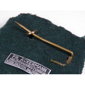 Medal for 4 years of the service in the Wehrmacht on the  Ackermann bar. Espenlaub militaria