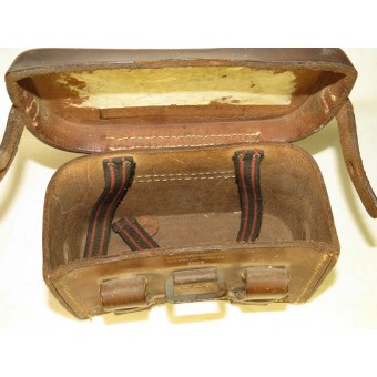NSDAP medical leather pouch. Espenlaub militaria