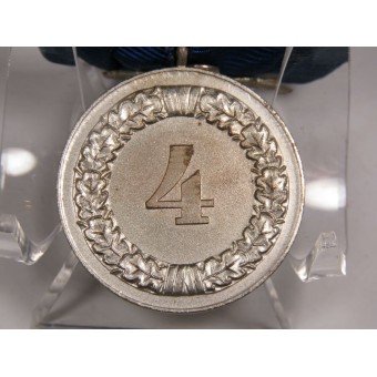 Wehrmacht Long Service Medal: 4 years Wehrmacht Dienstauszeichnung. Espenlaub militaria