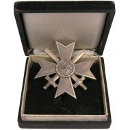 Kriegsverdienstkreuz 1939 1. Klasse mit Schwertern PKZ 4 - Steinhauer & Lück