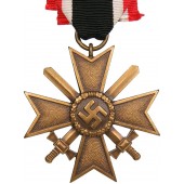 Kriegsverdienstkreuz mit Schwertern 2.k. PKZ 101 Rudolf Tham, Gablonz