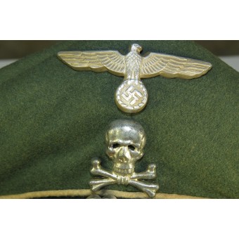 Infantry visor hat, Heeres NCO with Braunschweiger skull. Espenlaub militaria