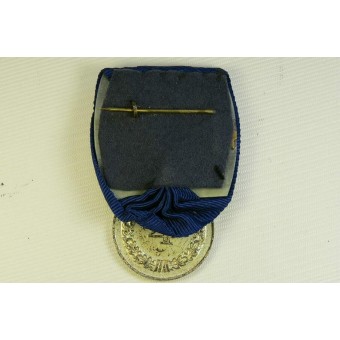 4 Jahre Treue dienst in der Wehrmacht medal, Luftwaffe variant. Espenlaub militaria