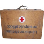 Finnish 1939-1944 year first aid wooden box