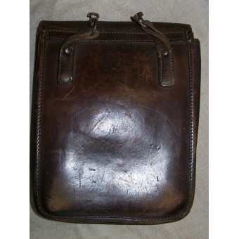 Well worn M 32 leather map case. Espenlaub militaria