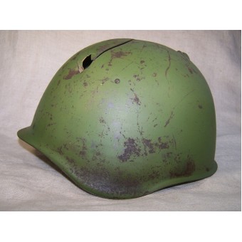Battle damaged SSch-39 helmet in original paint with Red Star. Espenlaub militaria
