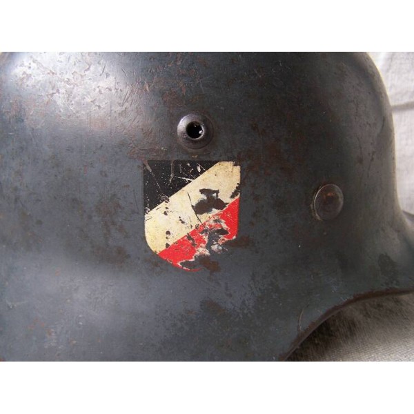 German helmet M 35 , double decal steel helmet, SE64- Luftwaffe