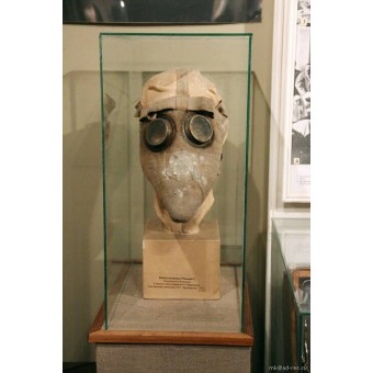 Imperial Russian M 15 Gas mask mask-snout with original bag. Espenlaub militaria
