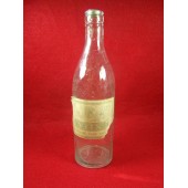 Botella de vodka de la Segunda Guerra Mundial fabricada en la Estonia ocupada.