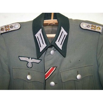 Hauptmann in the 22 Pionier Regiment tunic. Espenlaub militaria