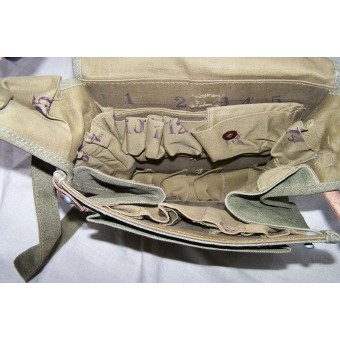 Original Russian WW2 or pre-war made Combat Medics shoulder bag. Espenlaub militaria