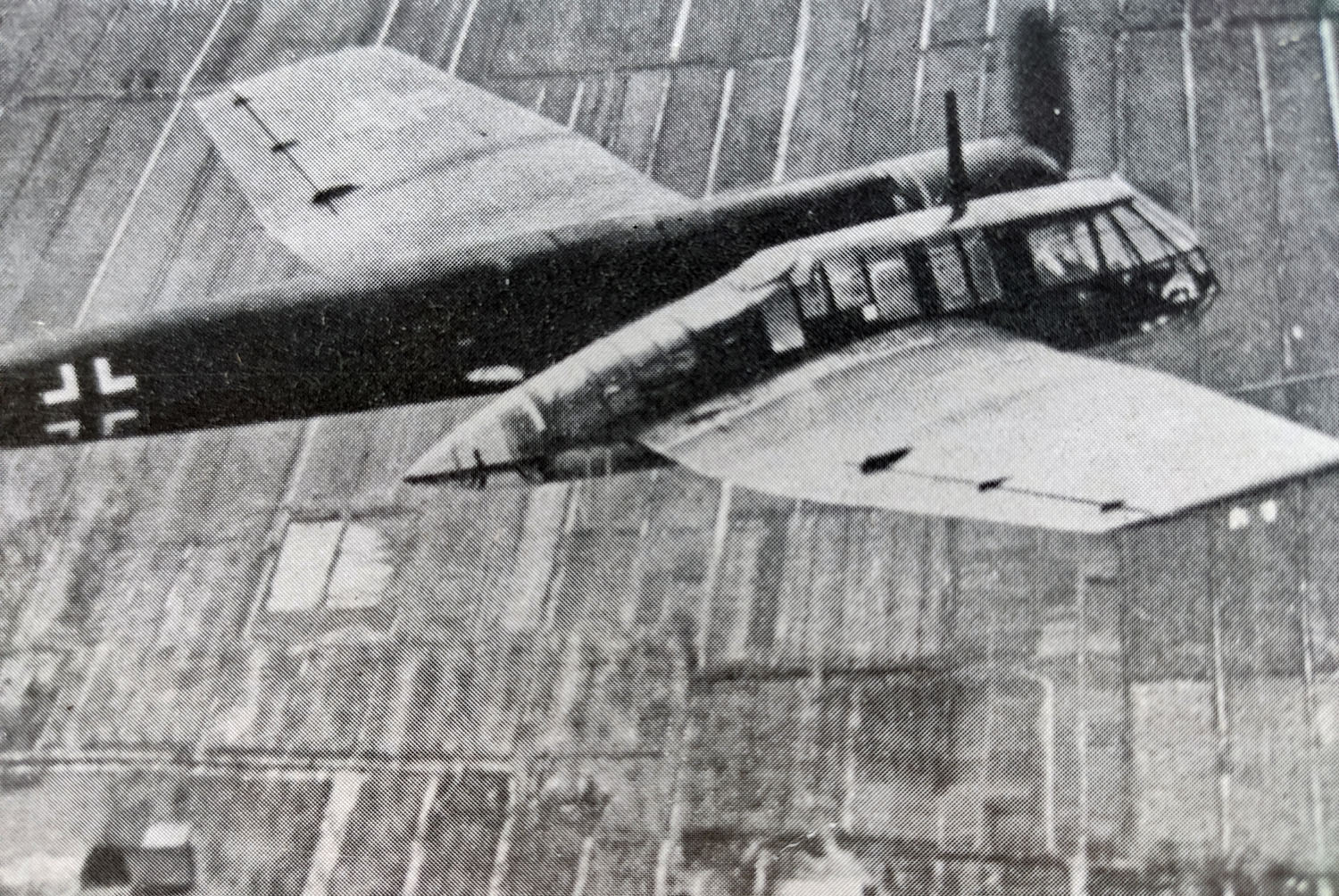 Le Luftwissen vol. 5, mai 1942 Blohm & Voss BV 141, le premier avion asymétrique Le Luftwissen vol. 5, mai 1942 Blohm & Voss BV 141, le premier avion asymétrique