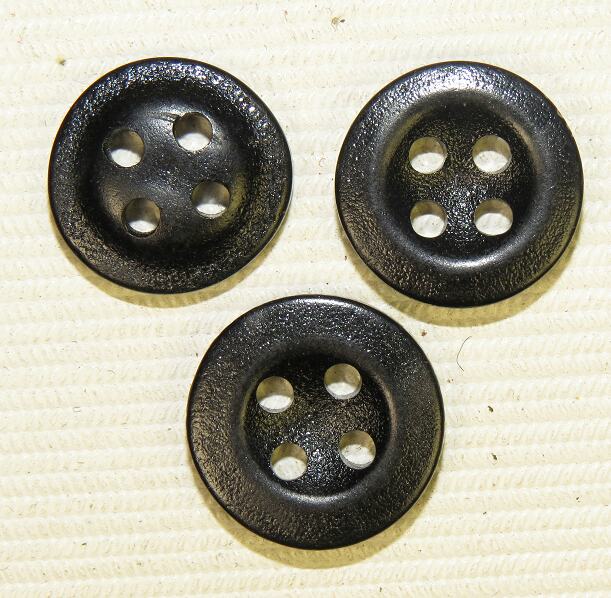 14 mm Soviet Army/ Red Army war time issue button- Accessories