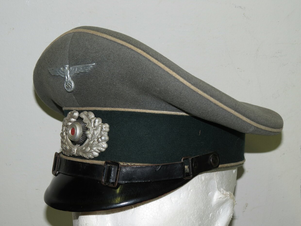 Peaked cap for the enlisted ranks of 