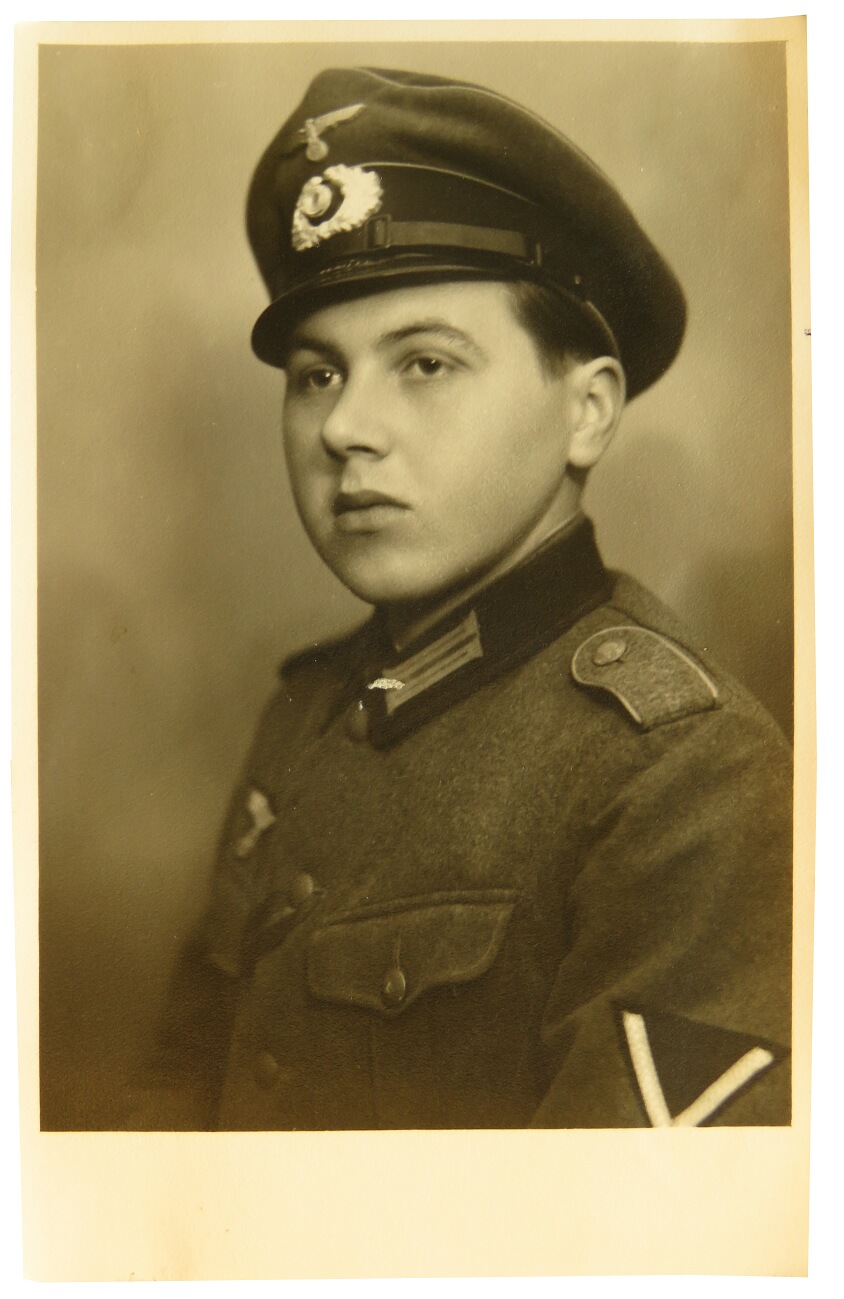 Wehrmacht infantryman in m 36 tunic and 